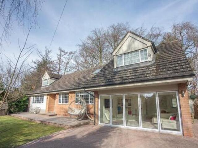 House for sale in Oulton, West Yorkshire