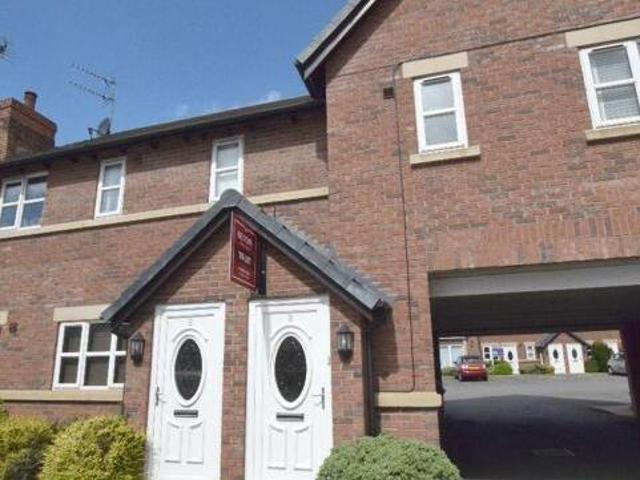 House for sale in Stone, Baswich