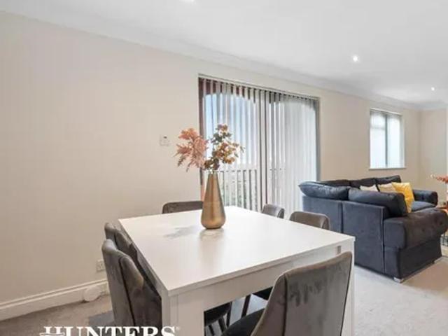 Apartment for rent in Dollis Hill, Greater London