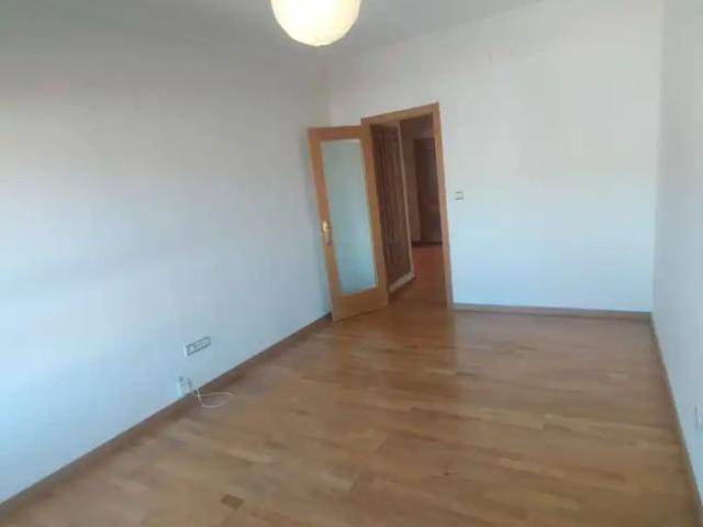 Apartamento en alquiler en As Lagoas, Ourense