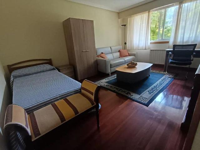 Apartamento en alquiler en Ourense, Galicia