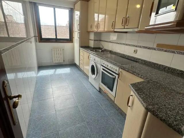 Apartamento en alquiler en A Ponte, Ourense