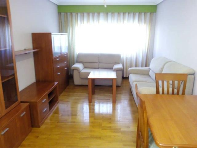 Apartamento en alquiler en As Lagoas, Ourense
