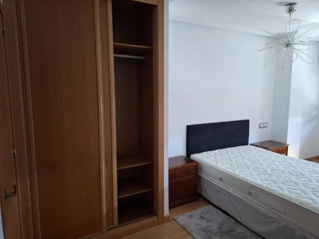 Apartamento en alquiler en Montealegre, Ourense