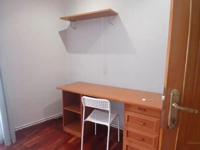 Apartamento en alquiler en As Lagoas, Ourense