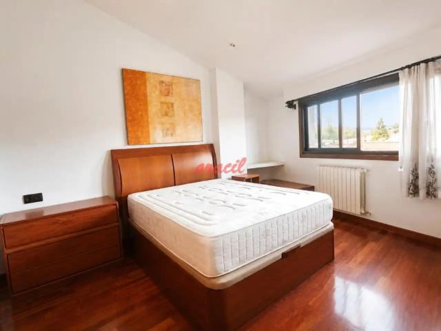 Apartamento en alquiler en Montealegre, Ourense