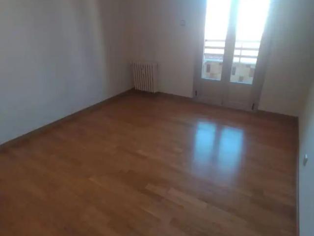 Apartamento en alquiler en As Lagoas, Ourense