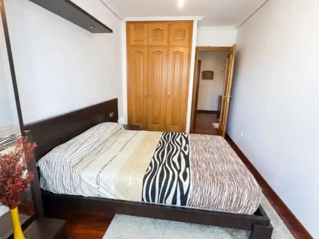 Apartamento en alquiler en Montealegre, Ourense