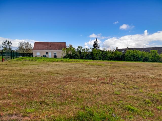 Terrain vente à Louhans-Châteaurenaud, Ouroux-sur-saône