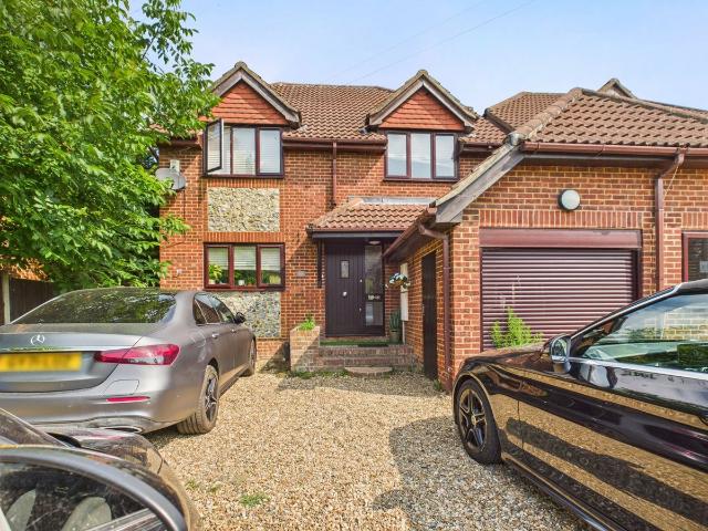 House for rent in Wraysbury