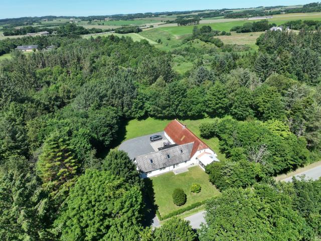 Landejendom til salg i Brønderslev-Dronninglund