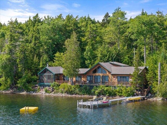 House for sale in Maine