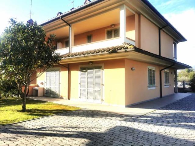 Villa Indipendente in vendita a Unione di Comuni Valdarno e Valdisieve, Reggello