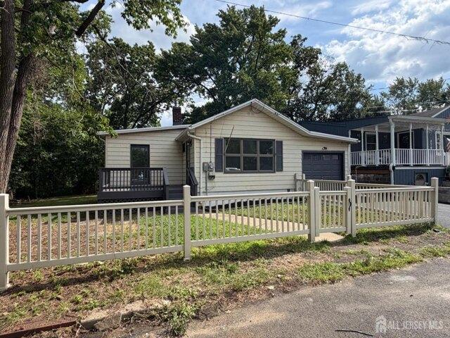 House for sale in Cliffwood, New Jersey