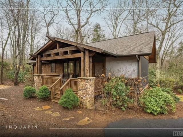 House for sale in Glenville