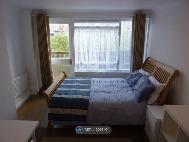 House for rent in Barnsbury, Greater London