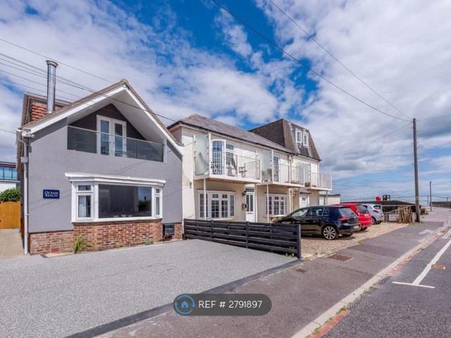 House for rent in Felpham, Arun