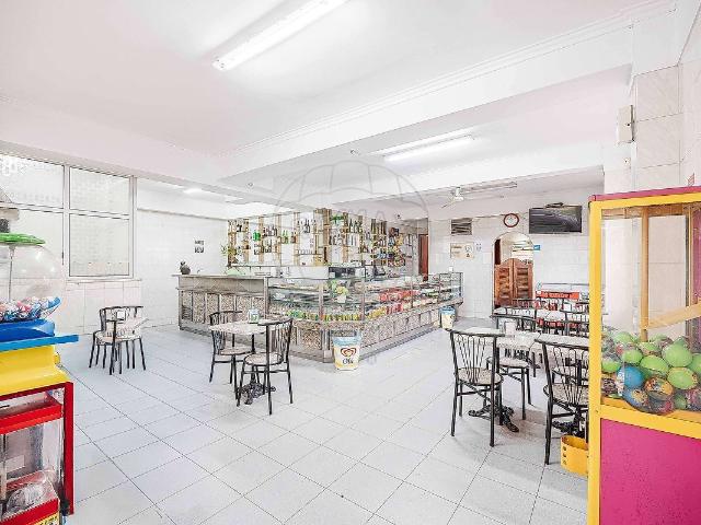 Loja venda em Fonte das Eiras, Agualva e Mira-Sintra