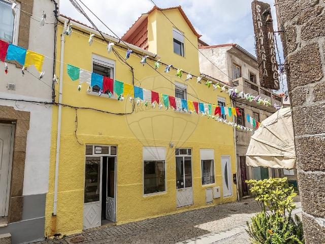 Loja venda em São Romão, Seia