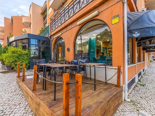 Loja venda em Rebelva, Cascais