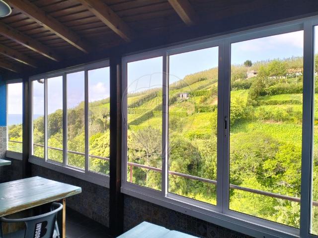Ponto Comercial alugar em Ribeira Grande, Burguete