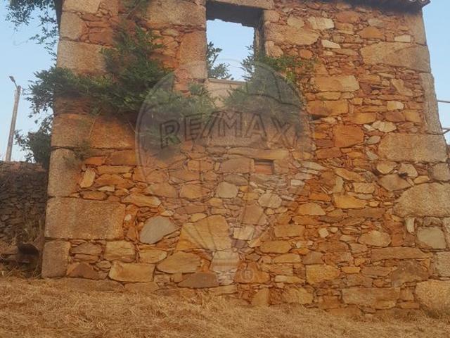 Casa venda em Dardavaz, Tondela