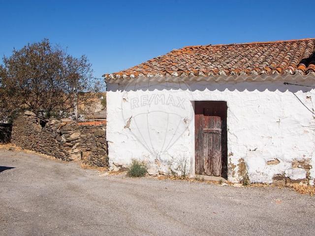 Quinta venda em Laborato, Martim Longo