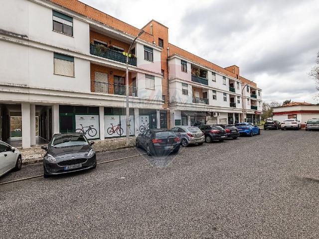 Apartamento alugar em Urbanização Nova Leiria, Leiria