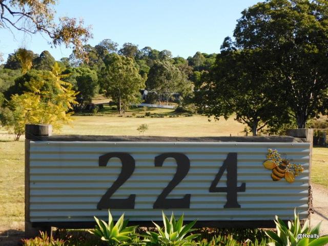 Cottage for sale in Nanango, Queensland
