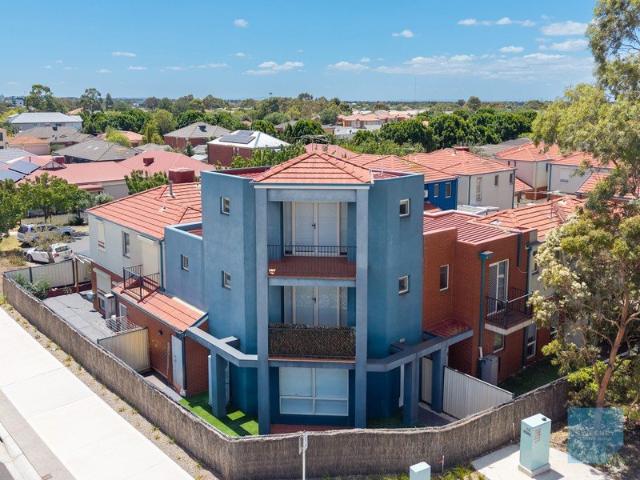 Townhouse for sale in Camerons Creek, Victoria