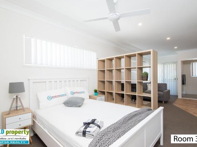 Granny Flat for rent in Toombul, Queensland