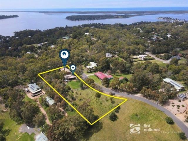 House for sale in Victoria