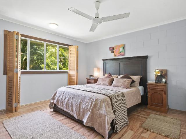 Townhouse for sale in Yorkeys Knob, Queensland