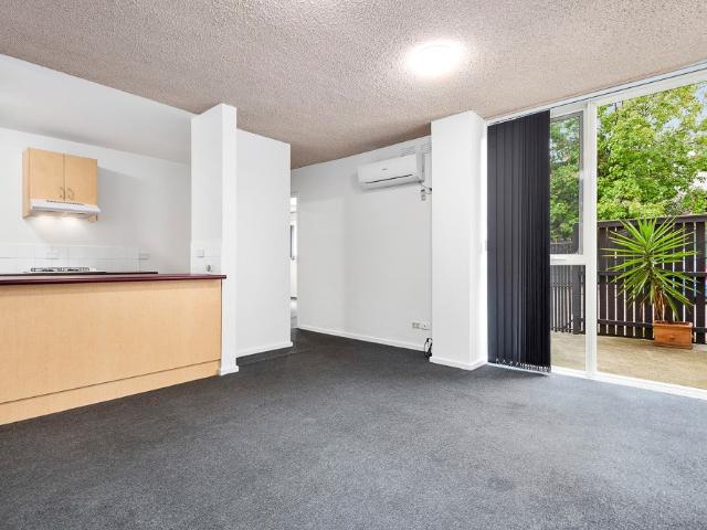 Apartment for rent in Carlton
