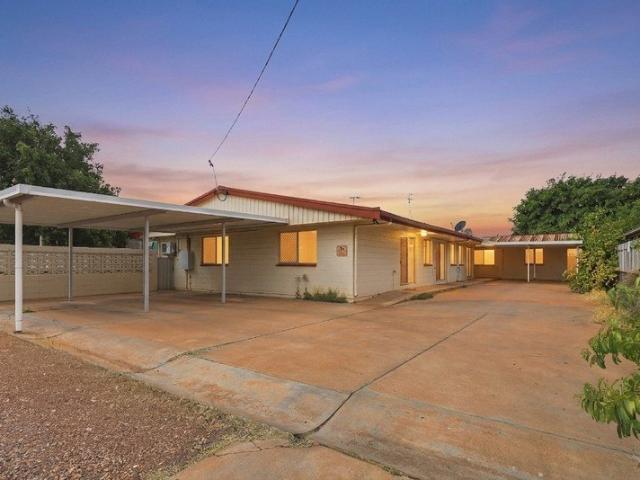 Flat for sale in Mount Isa, Queensland