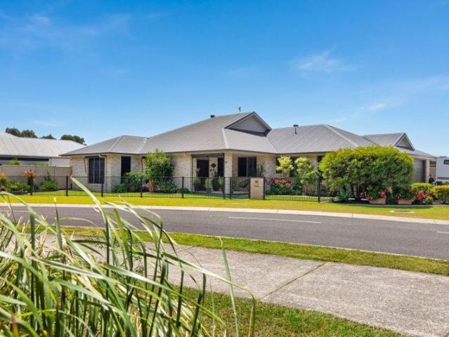 House for sale in Point Talburpin, Greater Brisbane
