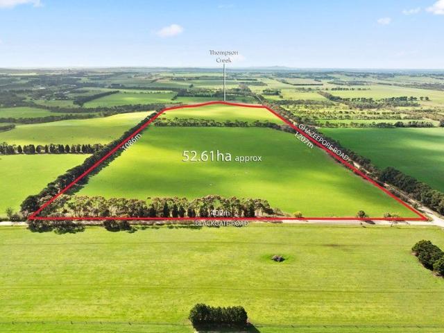 Cottage for sale in Freshwater Creek, Victoria