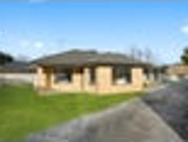 House for sale in Huntington
