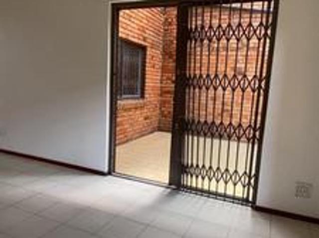 Apartment for sale in Vosloorus, Gauteng