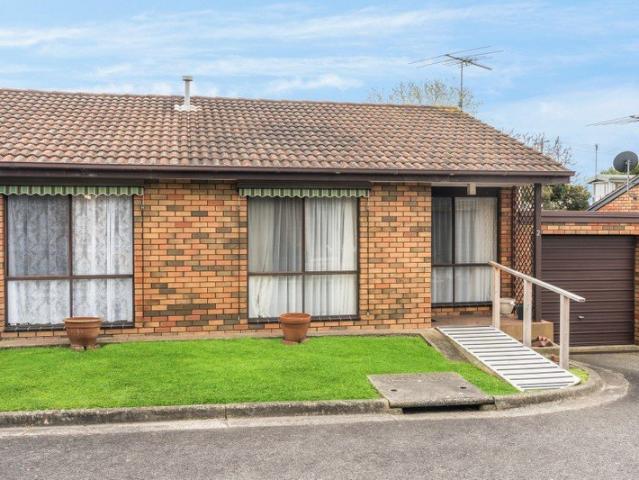 Apartment for sale in Geelong West, Geelong