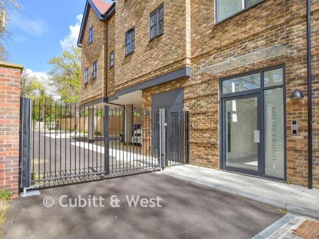 Apartment for rent in Red Hill, Surrey
