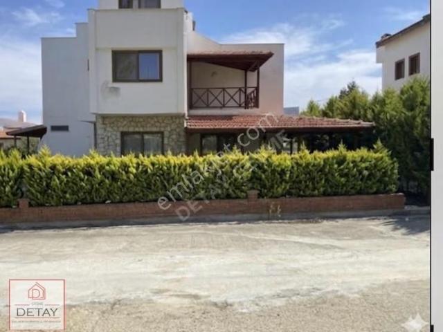 Çeşme, İzmir içerisinde satılık Villa