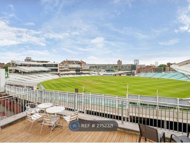 Apartment for rent in Oval, Greater London