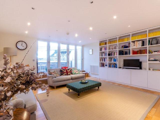 Apartment for rent in London Borough of Lambeth, Greater London