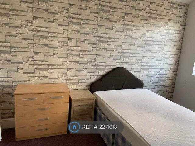 Room for rent in Gravelly Hill, West Midlands