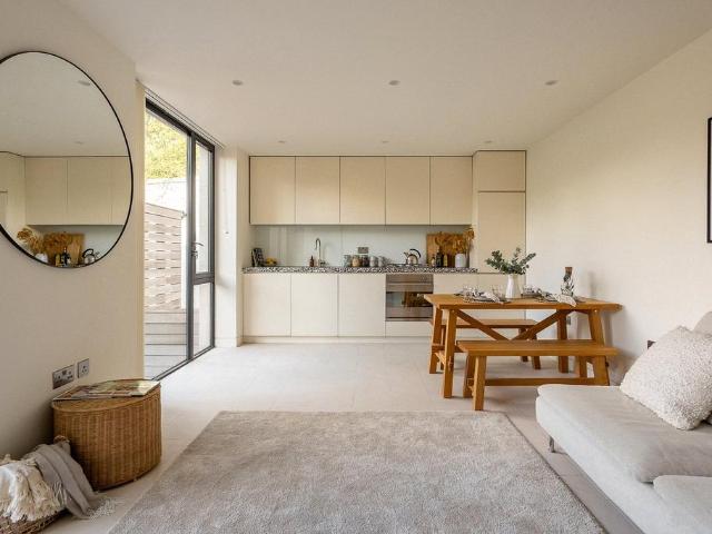 House for rent in Chalk Farm, Greater London