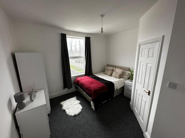Room for rent in Gravelly Hill, West Midlands