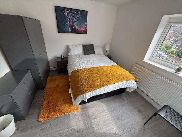 Room for rent in Tibbington, Tipton