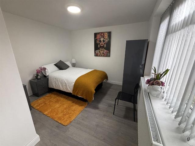 Room for rent in Tibbington, Tipton