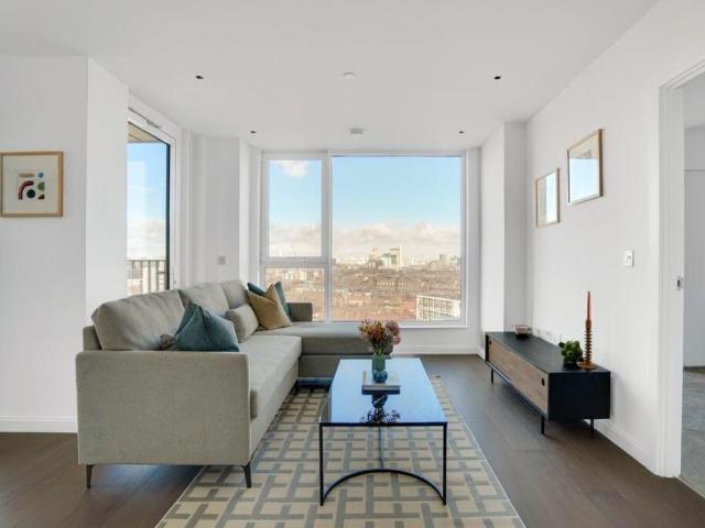 Apartment for rent in Oval, Greater London